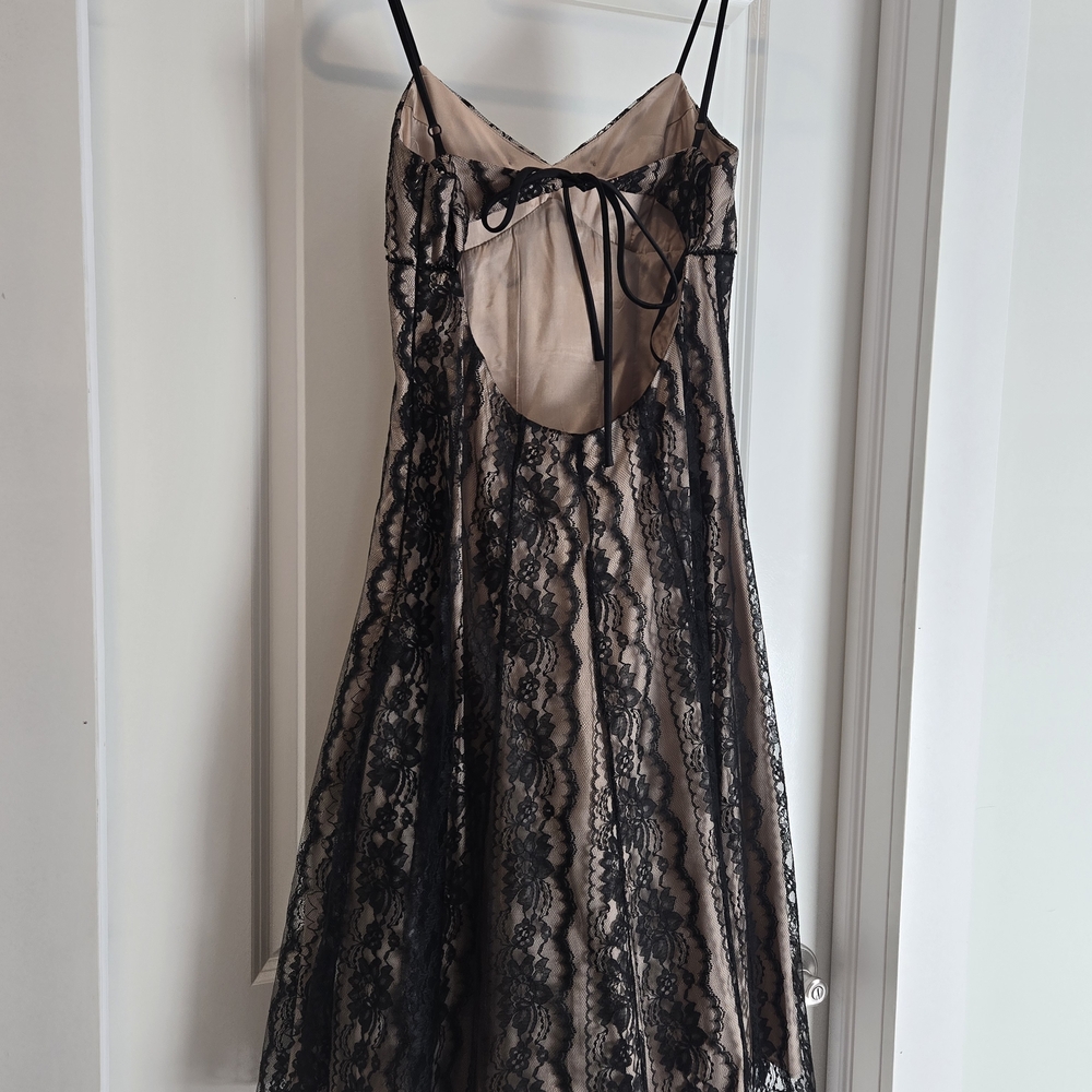 Open Back Black Lace Dress - Picture 3 of 6